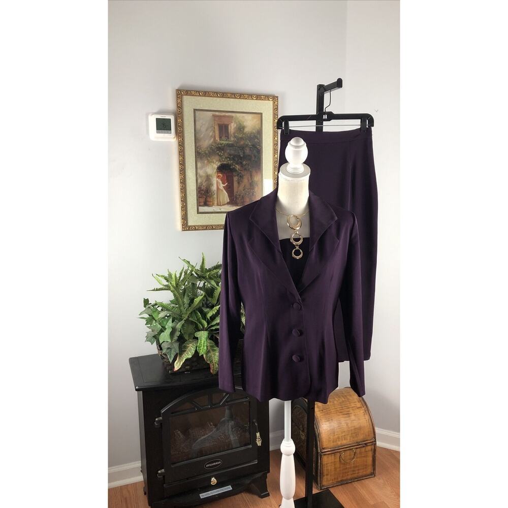 Mode Sara Women 2 PCs Skit Suit Small Purple Long Sleeve Collar Padded Shoulder